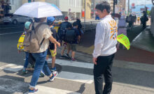 姪浜駅周辺の交通見守り活動を行いました。